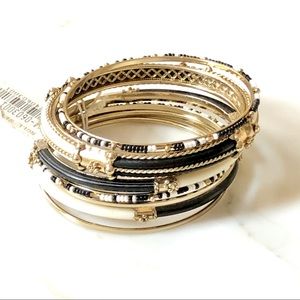 7 Indian Bracelets Black & White